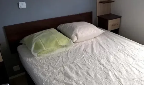 10031