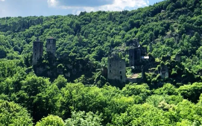 Les Tours de Merle en Corrèze, Nouvelle-Aquitaine
