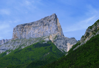 Mont Aiguille dans le massif du Vercors en Isère