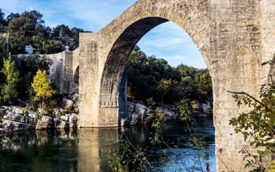 Pont de Saint-Etienne d'Issensac à Brissac, Hérault