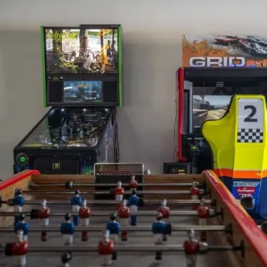 Camping L'Océan - Jeu de pinball et de football sur table