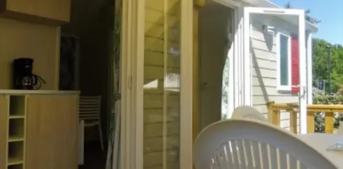 Chambre de camping Trigano EVO 24 - La Durance avec table et chaise
