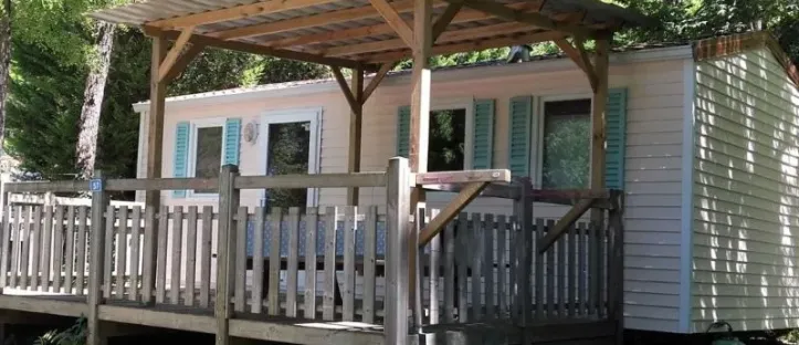 Mobil Home Acacias 2 Chambres - 4 Personnes avec climatisation et télévision