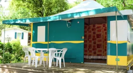 Bungalow toilé sans sanitaires 2 Chambres 