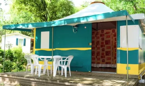 Bungalow toilé sans sanitaires 2 Chambres 