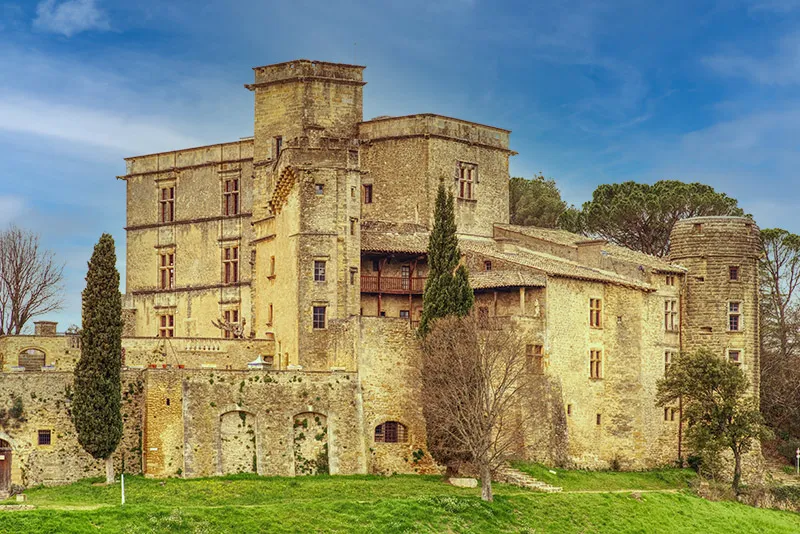 Lourmarin : charme provençal au cœur du luberon