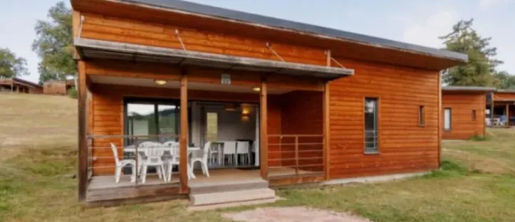 Cottage Premium 2 Chambres – 4 Personnes (Dim)