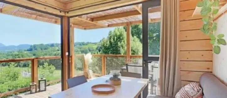 Cottage Premium 2 Chambres – 5 Personnes – Vue lac