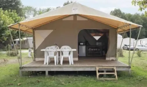 Lodge Canada 2 Chambres sans Sanitaires - 4 Personnes