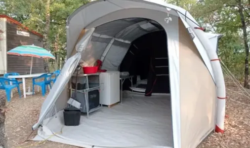 Tente équipée 2 Chambres – 4 Personnes (Dim)