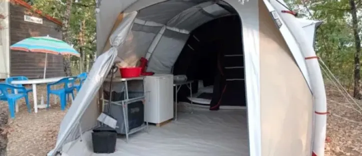 Tente équipée 2 Chambres – 4 Personnes (Dim)