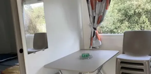 Salle à manger Mobil Home Sencilo S 2CH - Camping Les Sables d'Argent