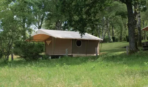Tente Lodge 2 Chambres - 4 Personnes (Dim)