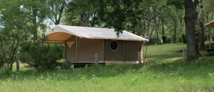 Tente Lodge 2 Chambres - 4 Personnes (Dim)
