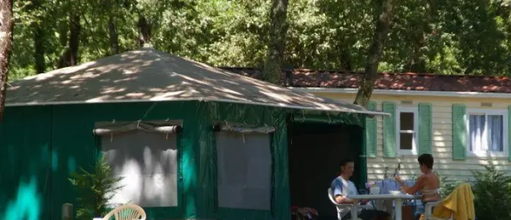 Bungalow Toilé sans San. 4 Pers.