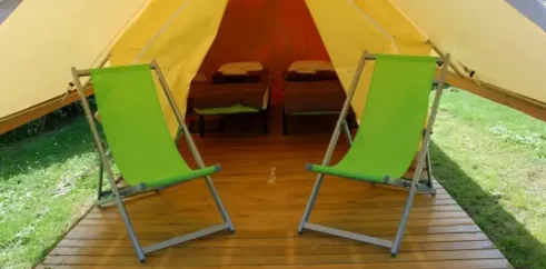 Tente Trek 2P Camping Les Hauts de Port Blanc - chaises longues