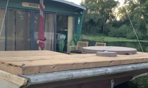 Toue Cabanée SPA 3 Personnes