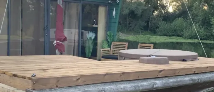 Toue Cabanée SPA 3 Personnes