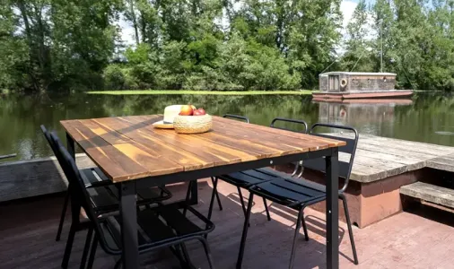 Toue Cabanée Tribu 2 Chambres - 4/6 Personnes