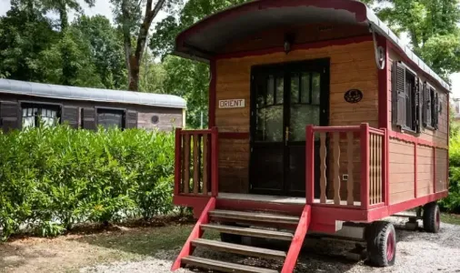 Roulotte-Gîte 2 Chambres - 5 Personnes