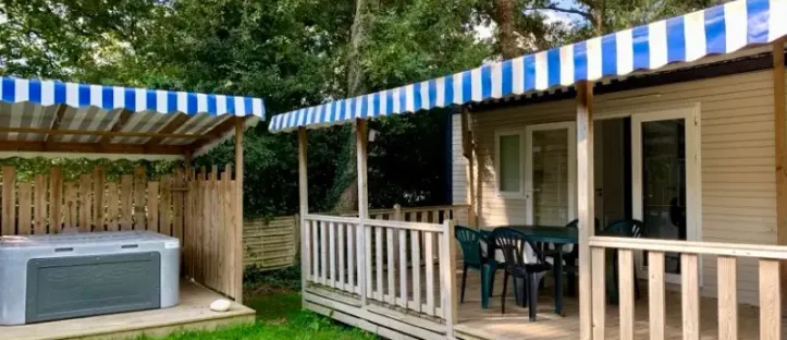 Mobil Home Bien Etre avec Spa privatif D 3 Chambres - 6/8 Personnes
