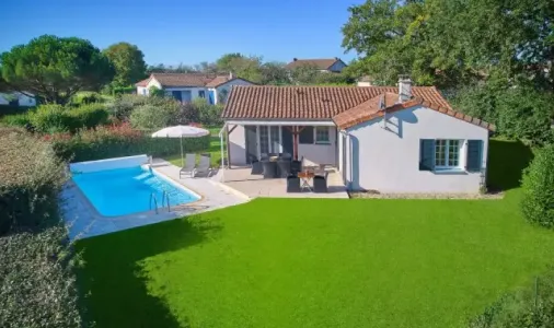 Villa avec piscine 3 Chambres - 6 Personnes