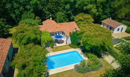 Villa Deluxe avec piscine 3 Chambres - 6 Personnes