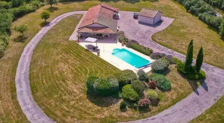 Villa avec piscine 4 Chambres - 8 Personnes