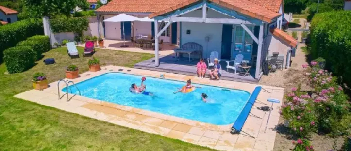 Villa avec Piscine 3 Chambres - 6 Personnes