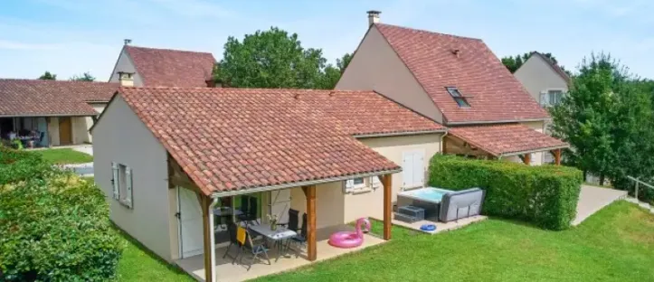 Villa avec Jacuzzi 2 Chambres - 4 Personnes