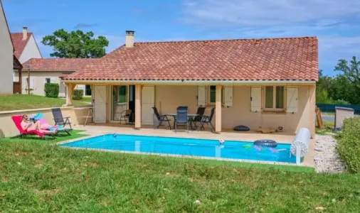 Villa indépendante avec piscine 3 Chambres - 6 Personnes