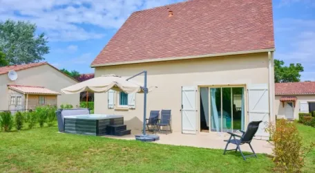 Villa indépendante avec jacuzzi 3 Chambres - 6 Personnes