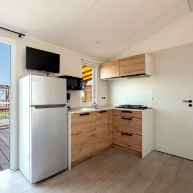 MH Confort + 3CH – 6P - Camping Paradis Les Jonquilles, cuisine équipée