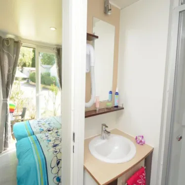 Salle de bain du Mobil Home Aqua 2 Chambres, Domaine du Golfe de Saint-Tropez