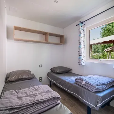 Chambre Mobil Home Margaux 2CH - 4P (S) - Camping Le Paradis