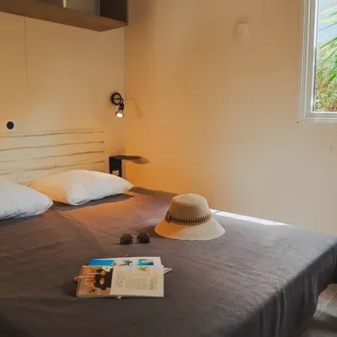 Chambre dans le Cottage Luxe 2 SDB - Camping Le Paradis