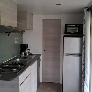 Cuisine moderne du Mobil Home Le Jonc 4 personnes