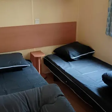Chambre du Mobil Home Lavande 3 Chambres 6 Personnes - La Vallée