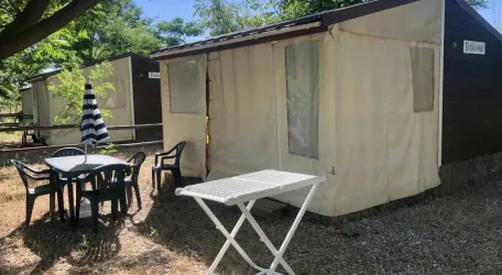 Tithome 2 Chambres 3 adultes et 1 enfant Sans sanitaires