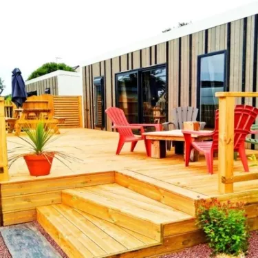 Terrasse du Mobil Home Malibu Premium Landrezac Plage