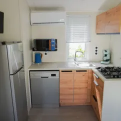 Cuisine équipée Mobil Home Confort 3 Chambres Family's Camping Le Savoy