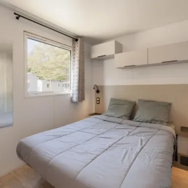 Chambre de l'MH Confort + 2CH – 4P - Camping Paradis Les 2 Îles