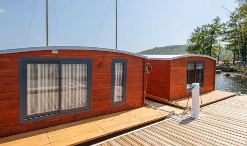 Lodge Boat 1 cabine 1/3 Personnes