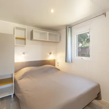 Chambre de l'accommodations MH Classique 2CH - 4P - Camping Paradis Albret