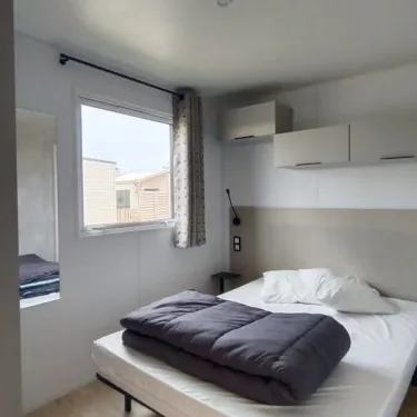 Chambre dans l'MH Confort+ 2Ch - 4P (Sam) - Camping Paradis la Baie de Ploemeur