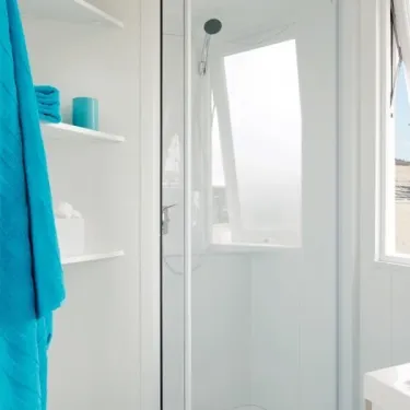 Salle de bain de l'MH Classique 3CH – 7P - Camping Paradis Les Chanterelles