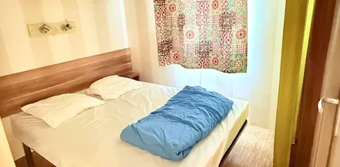 Camping Paradis Family les Rives de l'Hérault - Mobil Home Family 4 Chambres 8 Personnes Clim TV