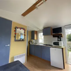 Mobil Home Ophéa 2 Chambres 4 Personnes - Camping La Touesse : cuisine équipée