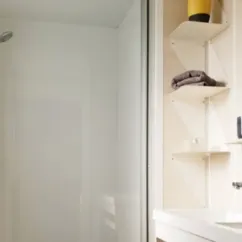 Salle de bain du Mobil Home Premium 3 Chambres 6 Personnes 35m² - Camping Paradis de Rhuys