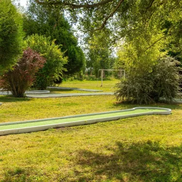 Mini-golf au Camping Les Fontaines